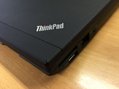 ThinkPad X220の角